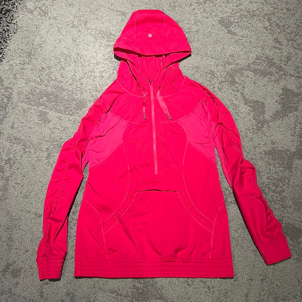 Lululemon hot pink running jacket with front and back pockets- Size 6